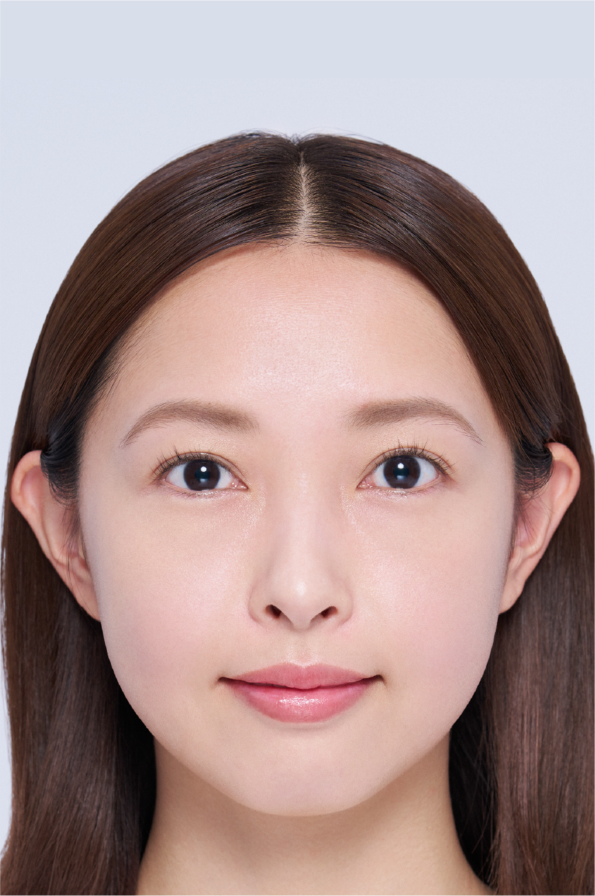 光と影で、こっそり小顔メイク