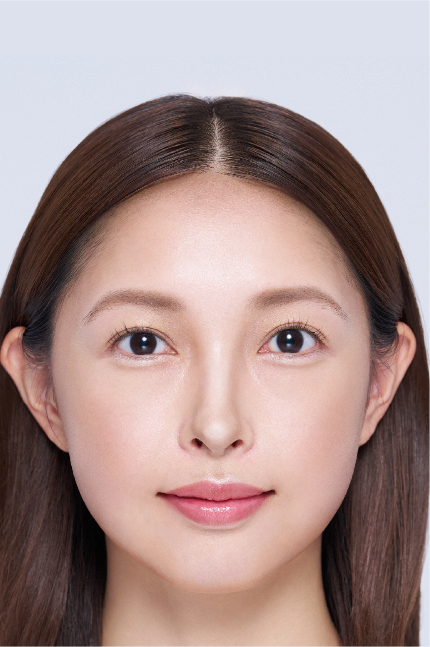 光と影で、こっそり小顔メイク