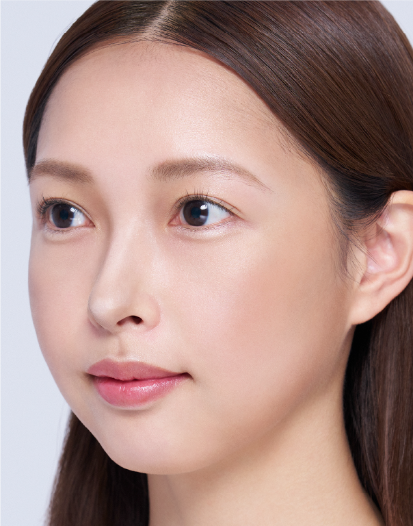 頬に入れて小顔効果