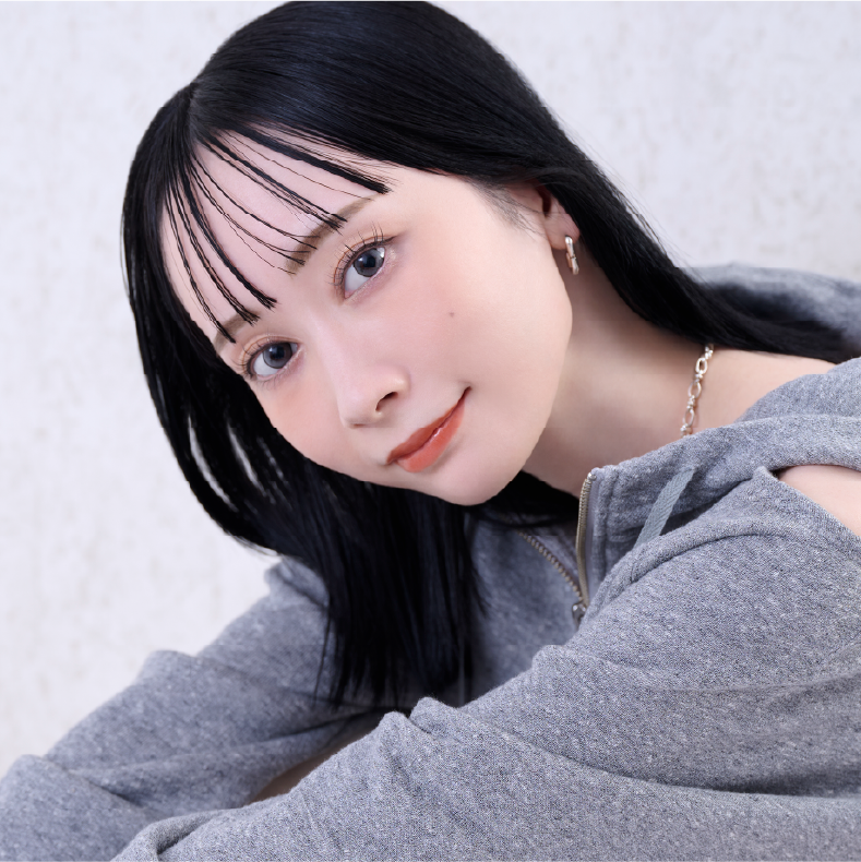 ダークブラウン